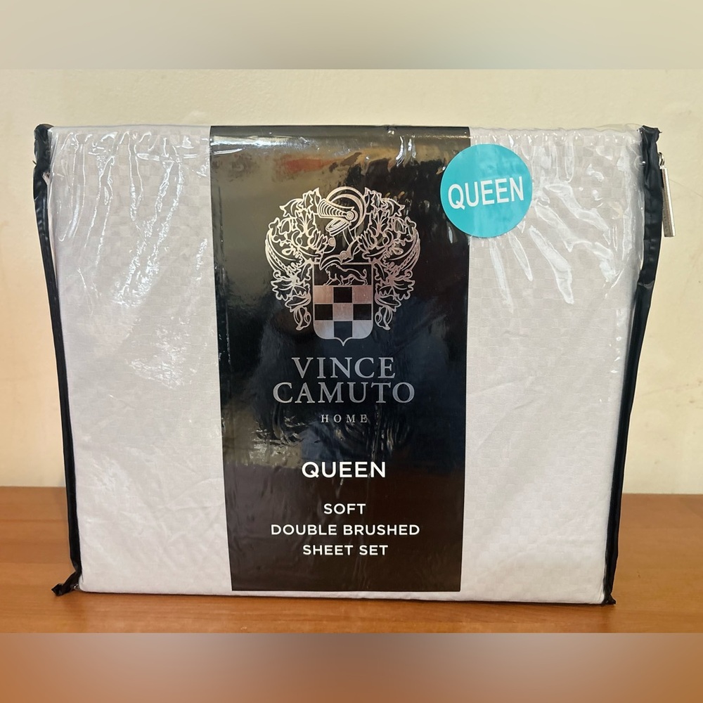 Vince Camuto Queen Sheet Set White 100% Polyester Double Brushed Soft